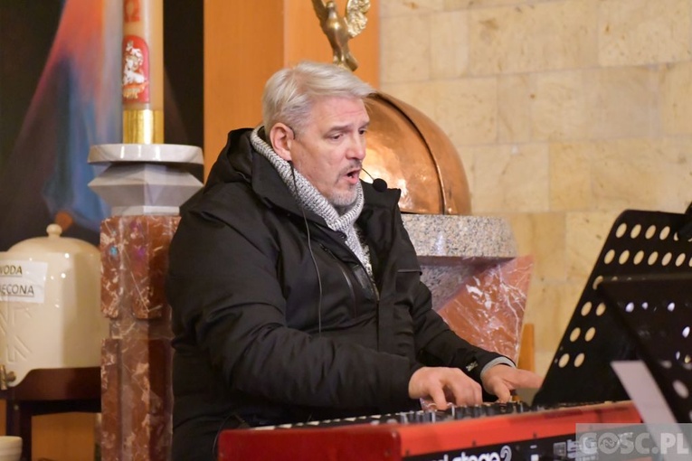 Kolędowanie i pomaganie