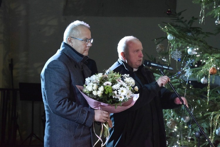 Dobromierz. Zakolędowali z Krystyną Giżowską