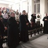 W auli Wyższego Seminarium Duchownego w Łowiczu spotkali się dyrektorzy szkół, nauczyciele, ale także wspólnota Ruchu Światło–Życie diecezji łowickiej.