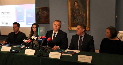 Program przedstawiono podczas konferencji prasowej. Od lewej: Marcin Kępa, Katarzyna Kalinowska, Adam Duszyk, Leszek Ruszczyk i Katarzyna Kwiatkowska.
