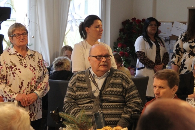 Ordynariusz odwiedził mieszkańców DPS Weterana Walki i Pracy
