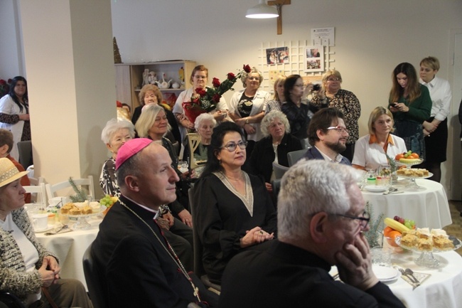 Ordynariusz odwiedził mieszkańców DPS Weterana Walki i Pracy