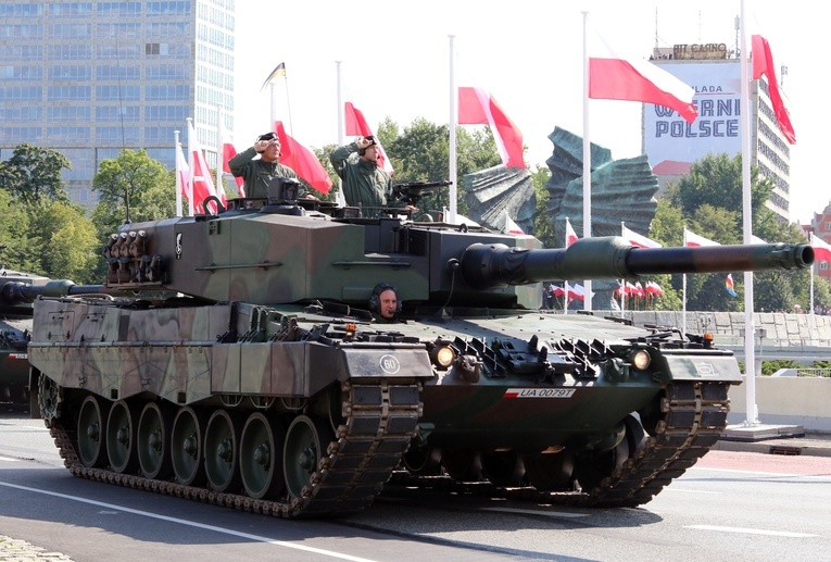 Ukraina: żołnierze opanują obsługę czołgów Leopard w najbliższych tygodniach