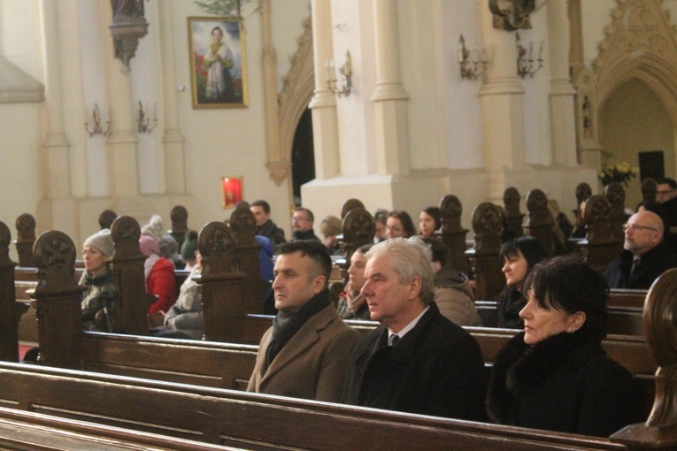 Rozpoczęli od Eucharystii