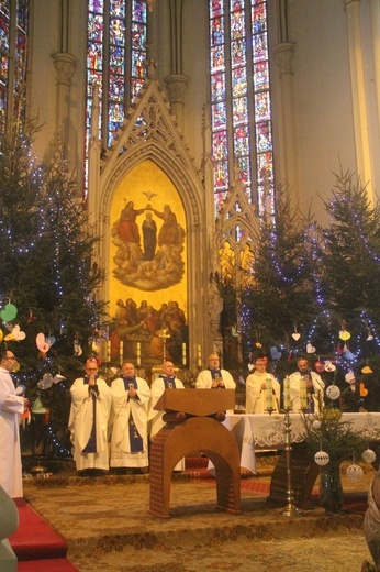 Rozpoczęli od Eucharystii