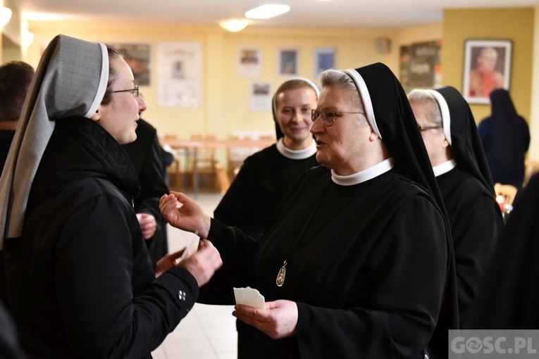 Zielona Góra. Spotkanie opłatkowe osób życia konsekrowanego