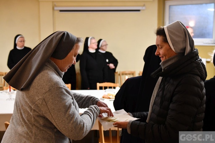 Zielona Góra. Spotkanie opłatkowe osób życia konsekrowanego