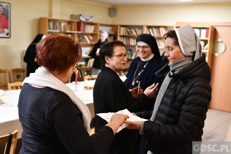 Zielona Góra. Spotkanie opłatkowe osób życia konsekrowanego