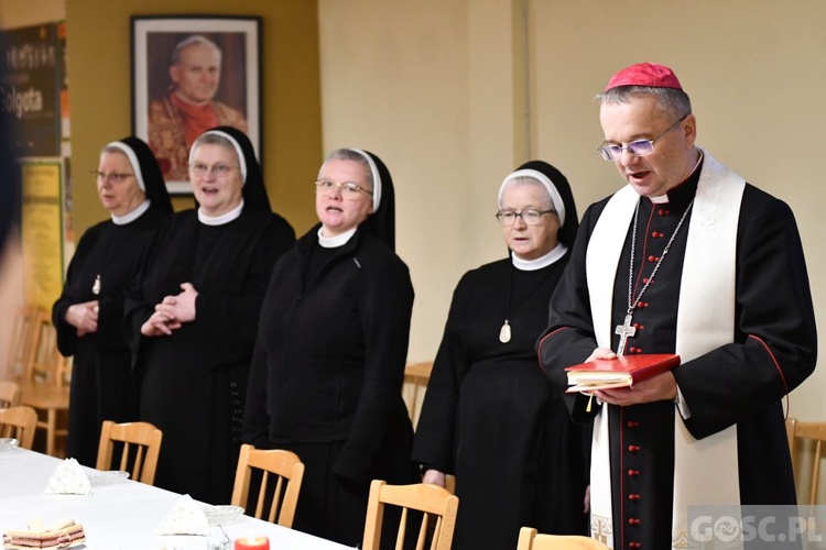 Zielona Góra. Spotkanie opłatkowe osób życia konsekrowanego