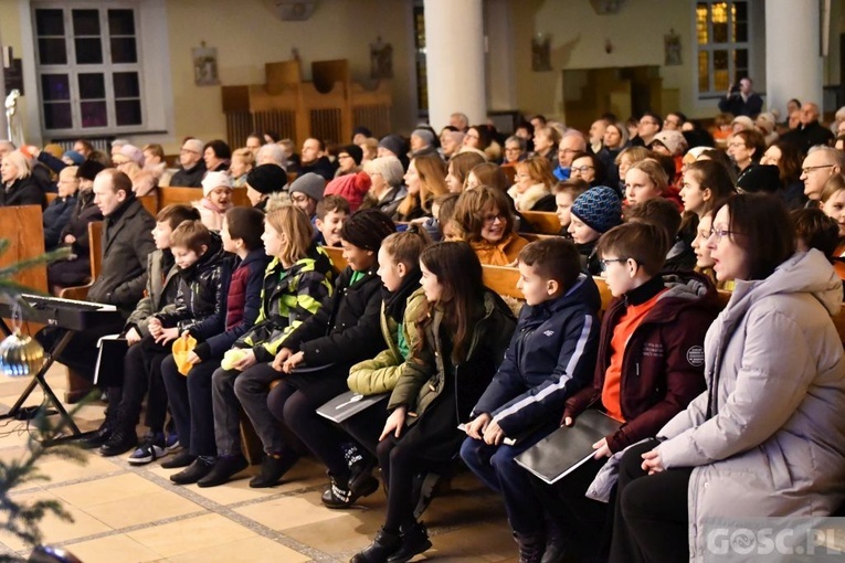 Kolędowanie z Cantemus Domino