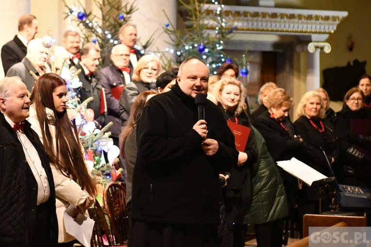 Kolędowanie z Cantemus Domino
