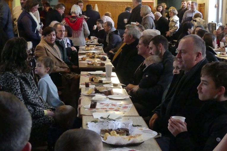 Opłatek Domowego Kościoła w konkatedrze Narodzenia NMP w Żywcu - 2023