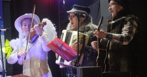 Śpiewali i grali na Bożą chwałę 