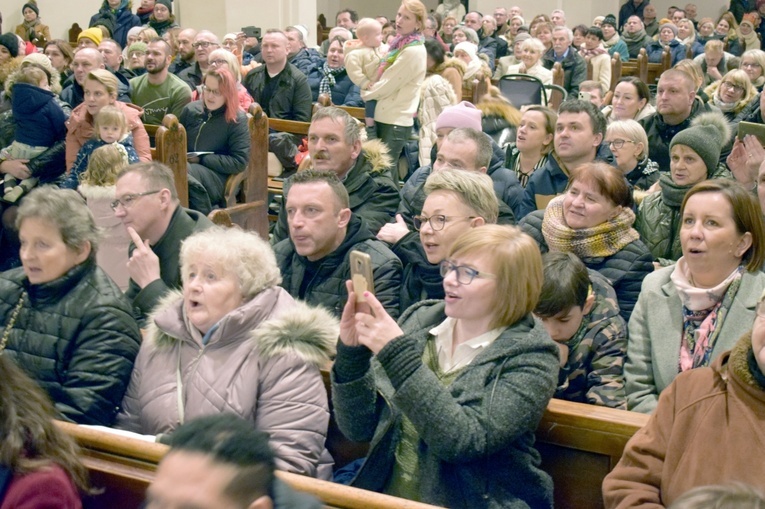 Ząbkowice Śl. Gennesaret zaprosił dzieci i młodzież do kolędowania