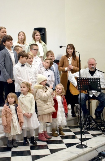 Ząbkowice Śl. Gennesaret zaprosił dzieci i młodzież do kolędowania