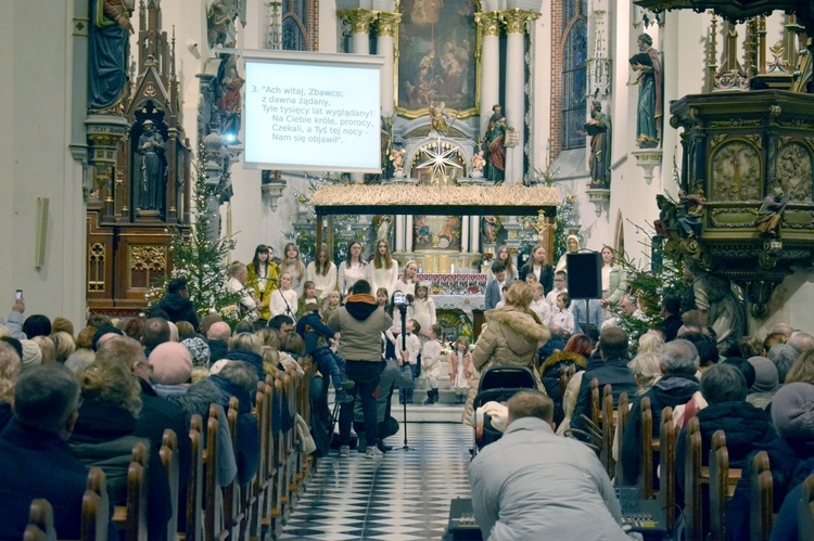 Ząbkowice Śl. Gennesaret zaprosił dzieci i młodzież do kolędowania