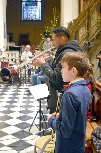 Ząbkowice Śl. Gennesaret zaprosił dzieci i młodzież do kolędowania