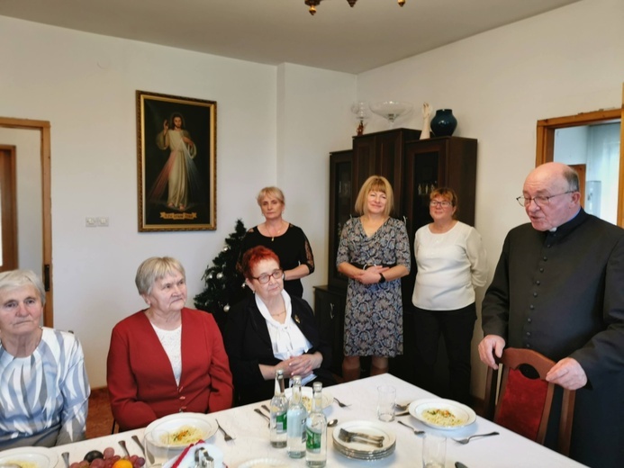 Jasełka i spotkanie seniorów w Borku