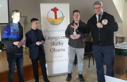 Liturgiczna Ekspedycja na ferie - ministranci i lektorzy zwiedzili kurię diecezjalną