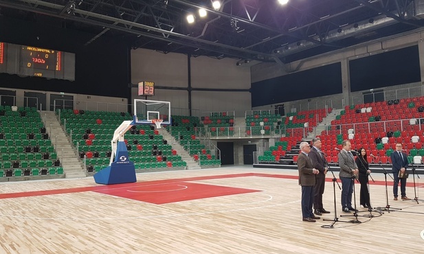 Sosnowiec. Nowa hala sportowa gotowa. Pierwszym testem mecz reprezentacji koszykarzy