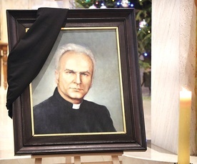 Kapłan zmarł 1 stycznia. 