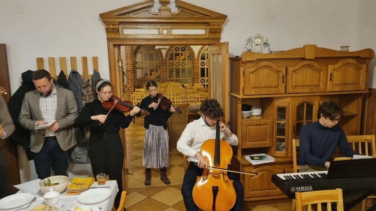 Kolędowanie Domowego Kościoła w "Albertówce"