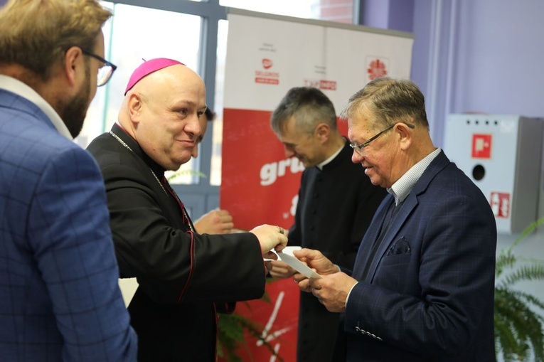 Opłatkowe życzenia złożyli sobie także bp Piotr Greger i prezes Piotr Ryszka.