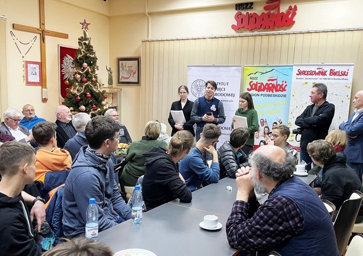 Podsumowanie gry i… spotkanie pokoleń.