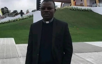 Uwolniony kapłan porwany w Nigerii