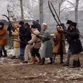 Rekonstrukcja walk powstania styczniowego w Muzeum Wsi Radomskiej.