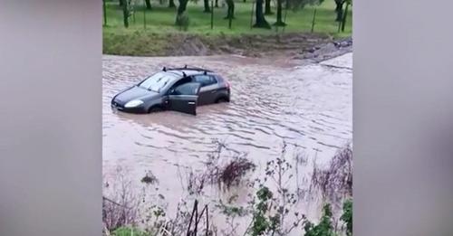 Sardynia. Drogi zamieniają się w rzeki