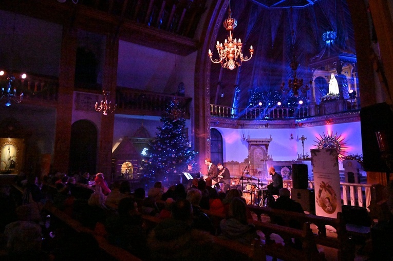 Kolędowo ze Sławkiem Uniatowskim