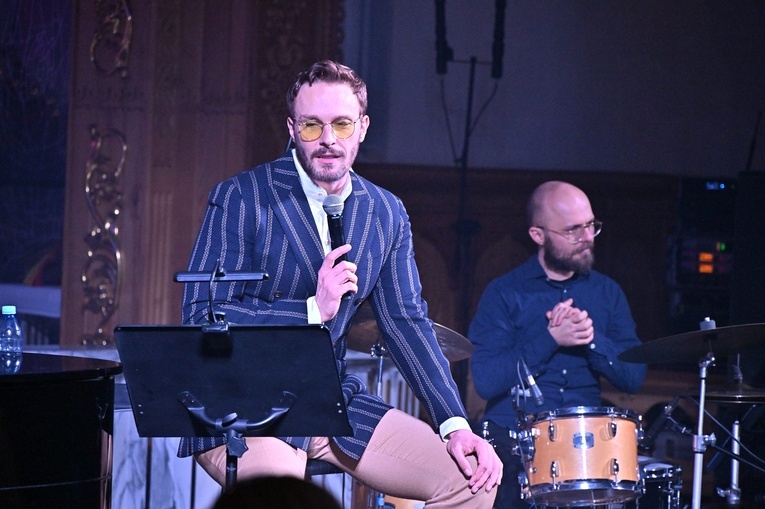 Kolędowo ze Sławkiem Uniatowskim