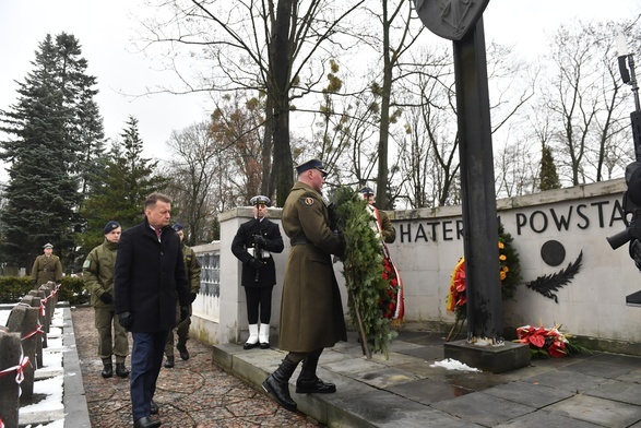 Szef MON: powstańcy styczniowi nie godzili się na uciemiężenie, pragnienie wolności mamy w genach