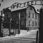 80 lat temu Niemcy rozstrzelali w Auschwitz 53 Polaków