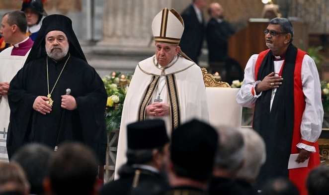 Franciszek w otoczeniu braci w wierze