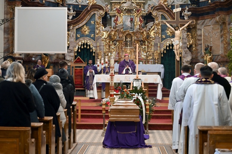 Pogrzeb Roberta Kapłona, taty ks. Daniela