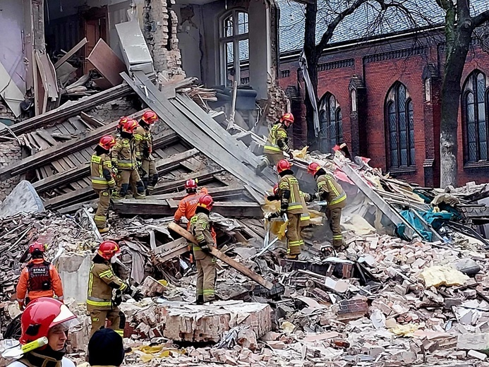 Katowice. Wybuch gazu w trzypiętrowym budynku w dzielnicy Szopienice