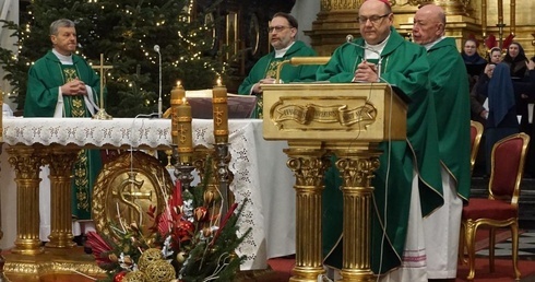 Przypominają, że ojczyzną jest niebo