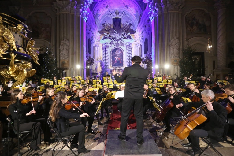 9. Koncert charytatywny "Kolędy do nieba"