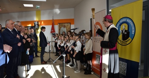 Otwarto nową siedzibę katolickiej szkoły w Pruszczu Gdańskim