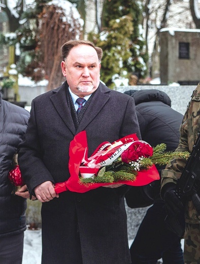 ▲	Zdaniem parlamentarzysty takie obchody są obowiązkiem, który trzeba wypełnić.