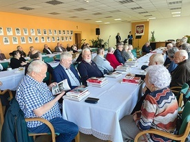 Uczestnicy noworocznego kolędowania, bohaterowie historii.