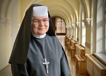 Siostra prof. Zarzycka w „L’Osservatore Romano” o relacjach w życiu zakonnym