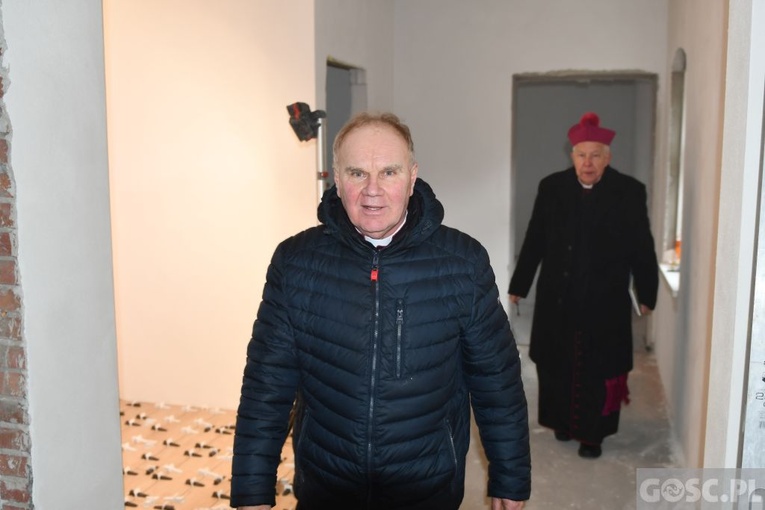Odbudowa plebanii w Jakubowie