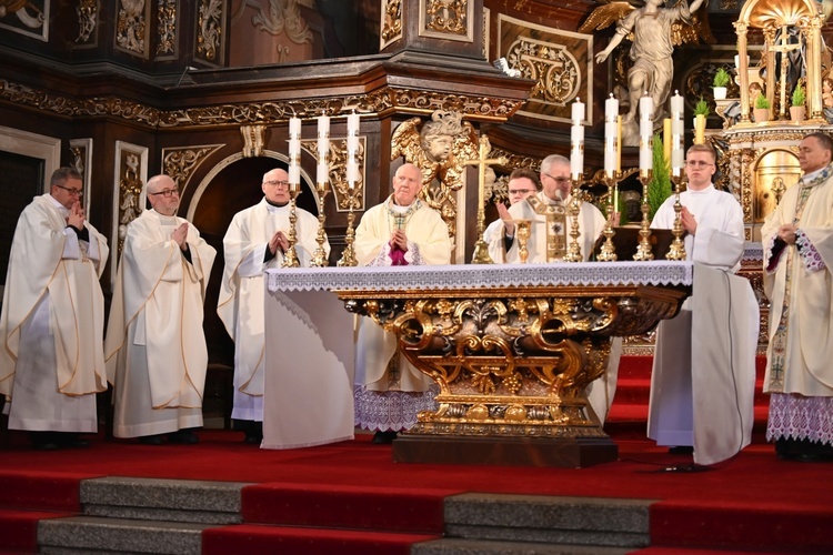 Dzień Życia Konsekrowanego w świdnickiej katedrze