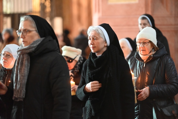 Dzień Życia Konsekrowanego w świdnickiej katedrze