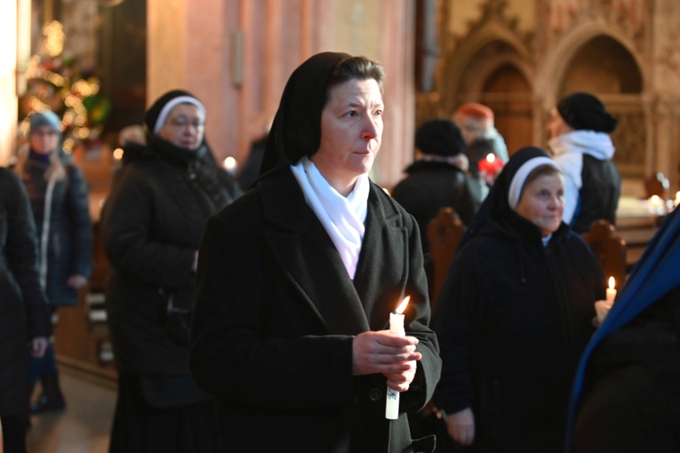 Dzień Życia Konsekrowanego w świdnickiej katedrze