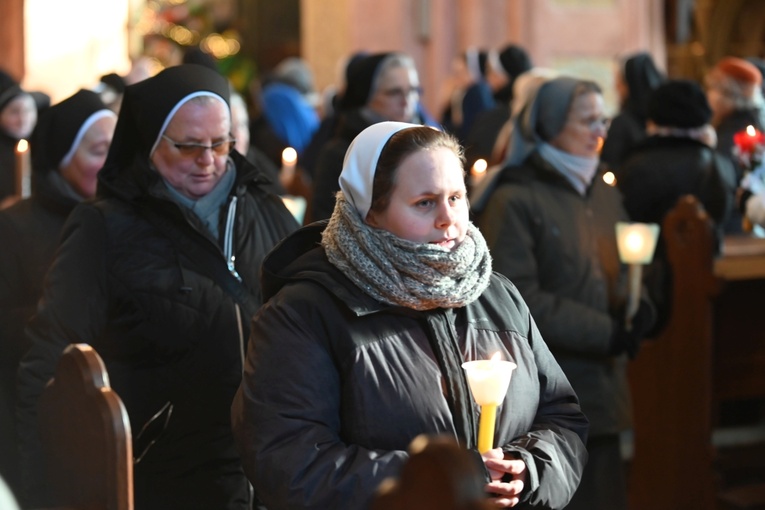 Dzień Życia Konsekrowanego w świdnickiej katedrze