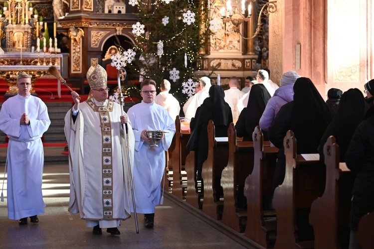 Dzień Życia Konsekrowanego w świdnickiej katedrze